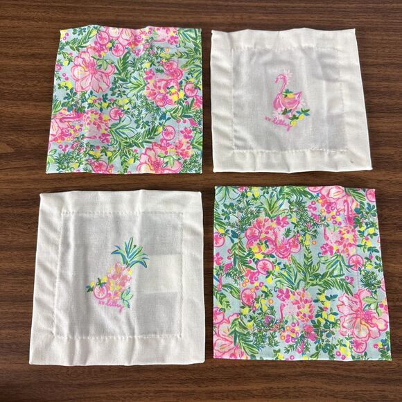 Lilly Pulitzer Printed 4 Piece Cocktail Napkin Set Pineapple Flamingo Floral - Picture 3 of 10